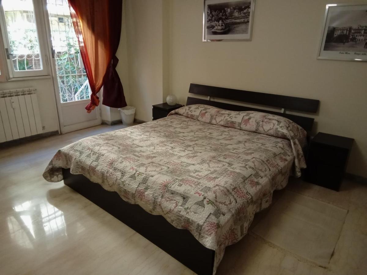 Cristina Room Lido di Ostia Luaran gambar